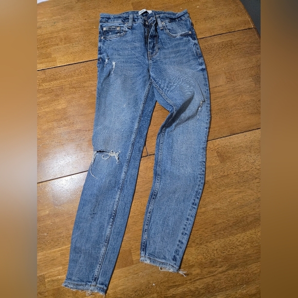Zara Denim - Zara Womens Skinny jeans size 6 Stretchy Distressed